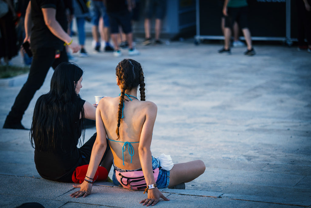 Κοπέλες από το κοινό στο live του Damian Marley στο Release Athens Festival 2019