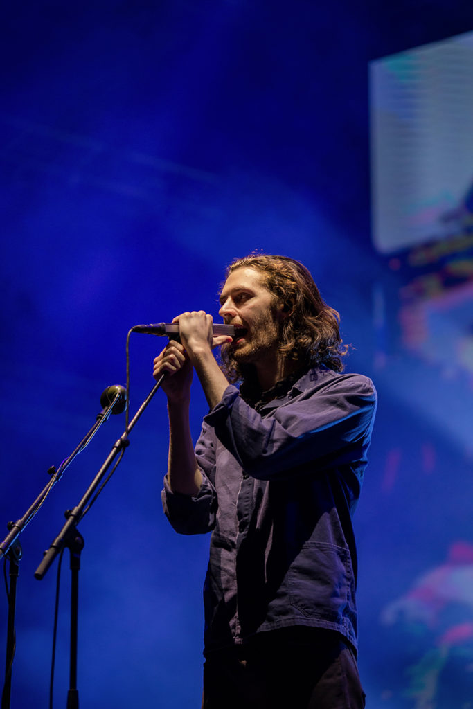 Ο Hozier στη σκηνή του Release Athens Festival 2019