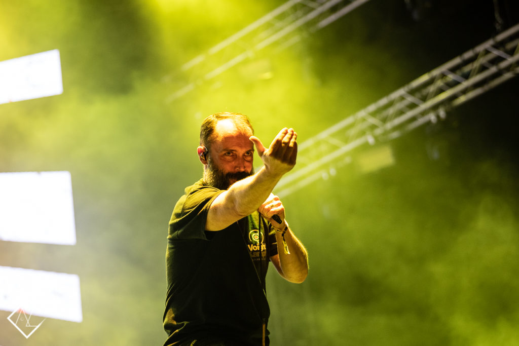 Τραγουδιστής των Clutch Release Athens Festival 2019 