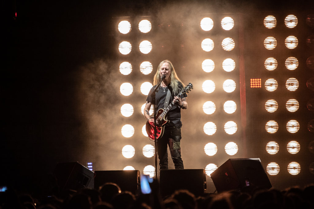 Ο κιθαρίστας Jerry Cantrell στη σκηνή του Release Athens Festival 2019