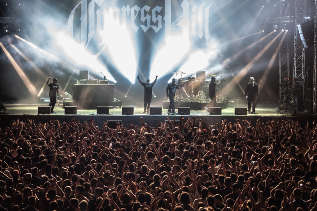 Η σκηνή και το κοινό στο live των Cypress Hill στο Release Athens Festival 2019