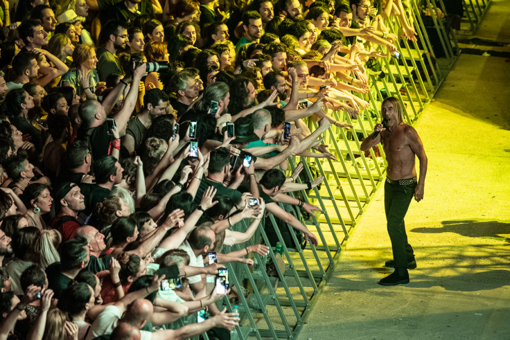 O Iggy Pop στο κοινό του Release Athens Festival 2019