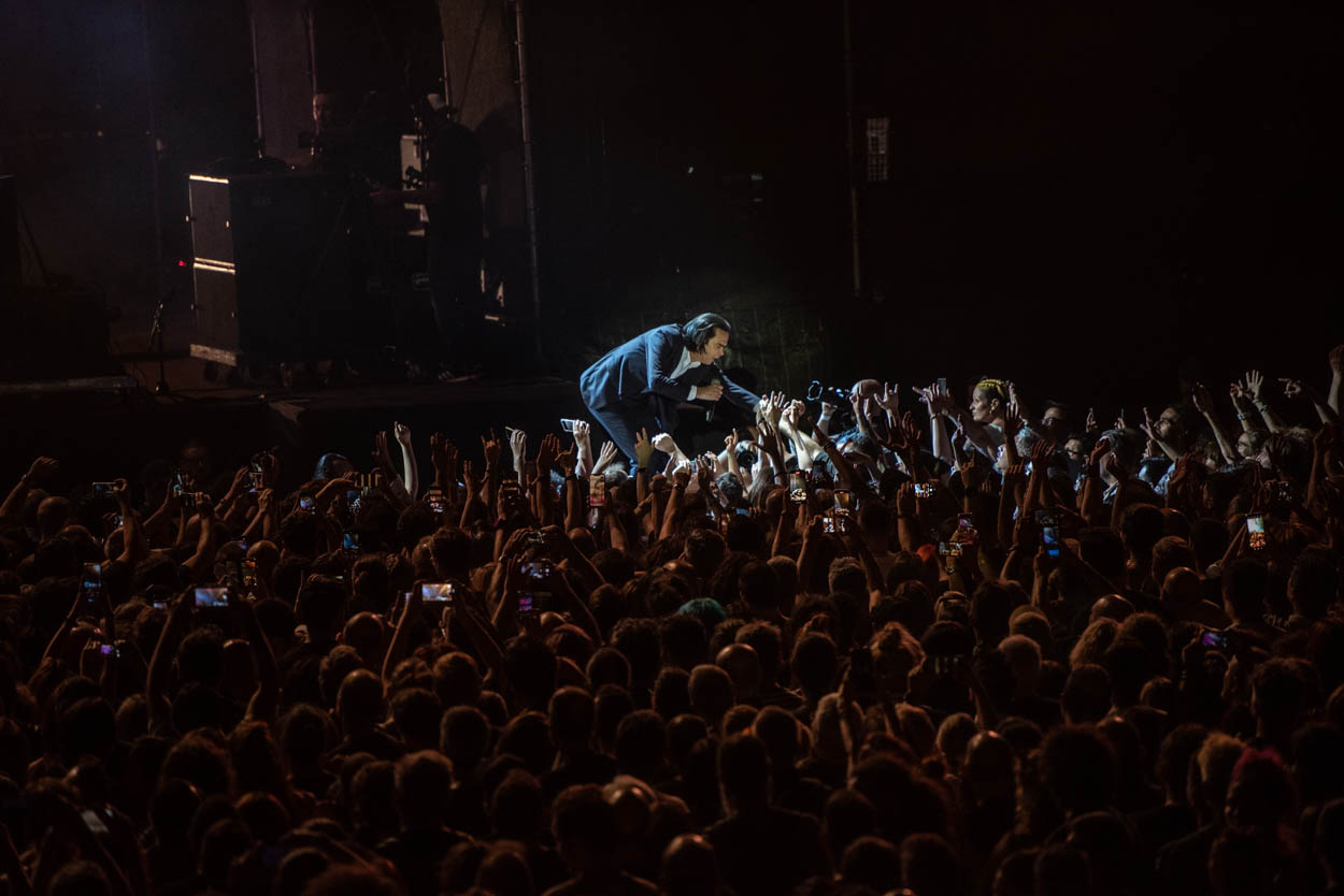 Ο Nick Cave και το κοινό στο Release Athens 2022