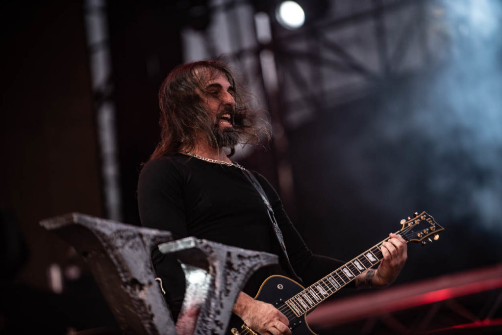 O Σάκης Τόλης των Rotting Christ στη σκηνή του Release Athens 2022