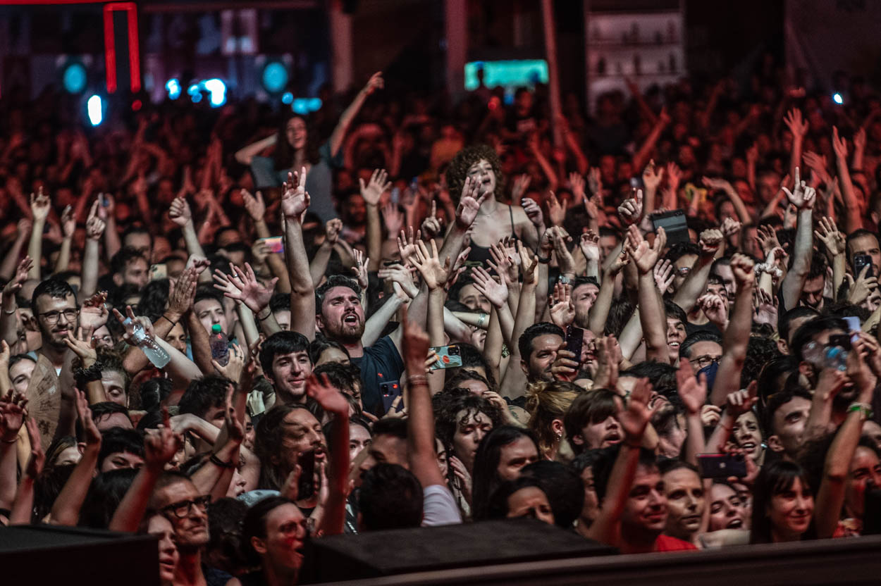 Photo of the crowd singing