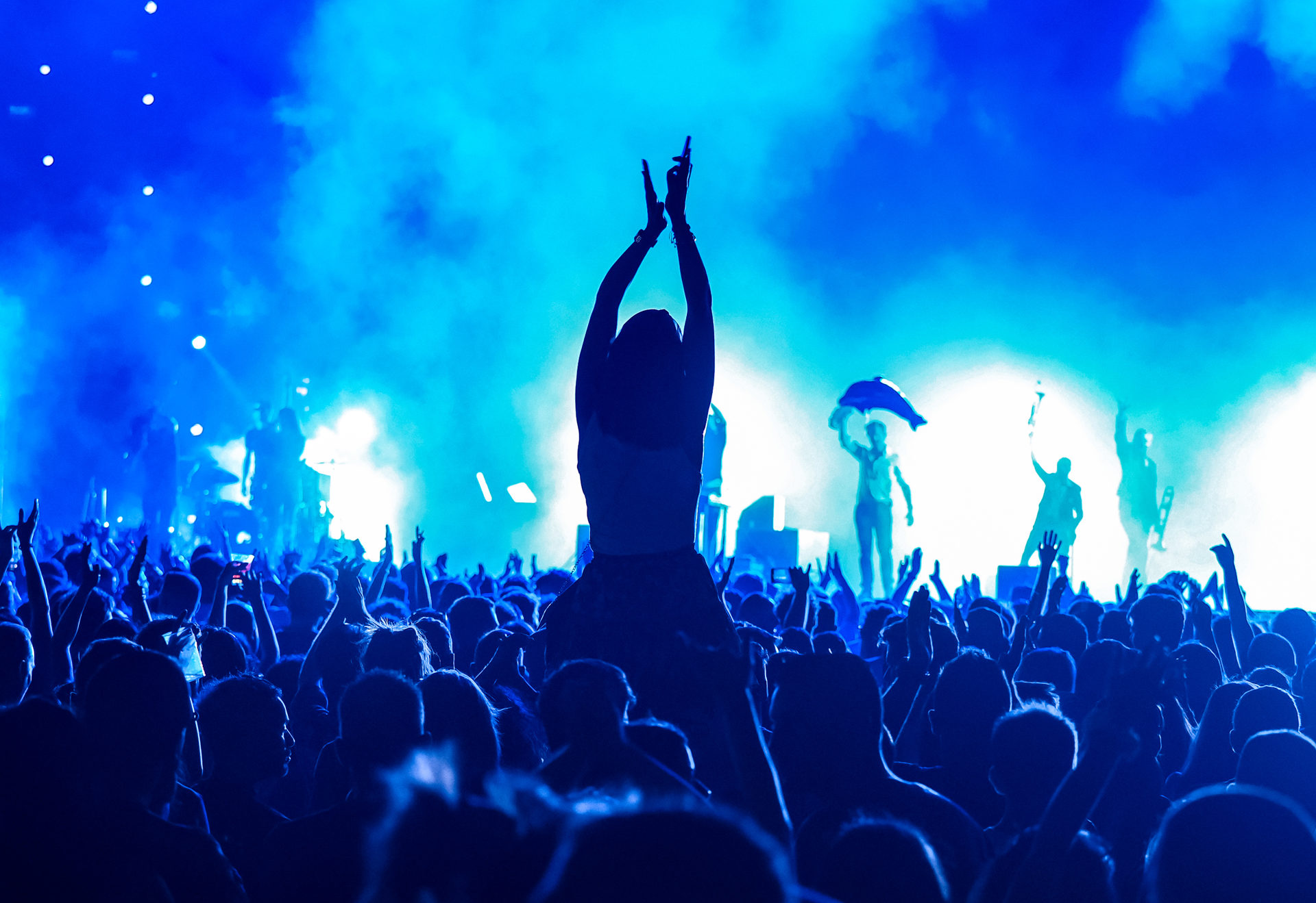 People dancing & having fun at Parov Stelar's show