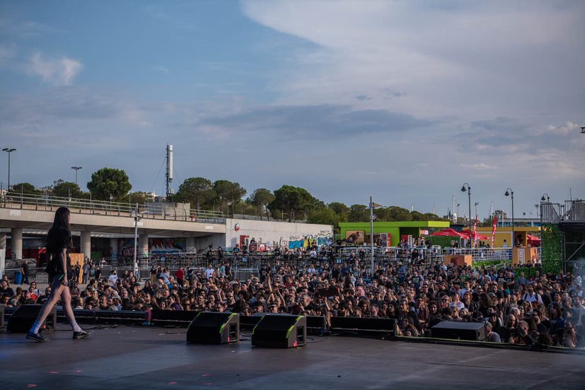 Strawberry Pills performing at Release Athens 2022