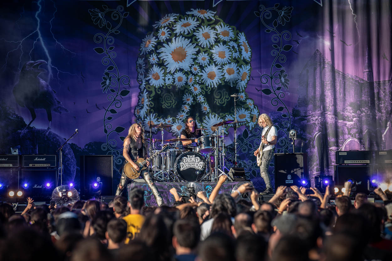 Το συγκρότημα των ''The Dead Daisies'' στη σκηνή του Release Athens 2022