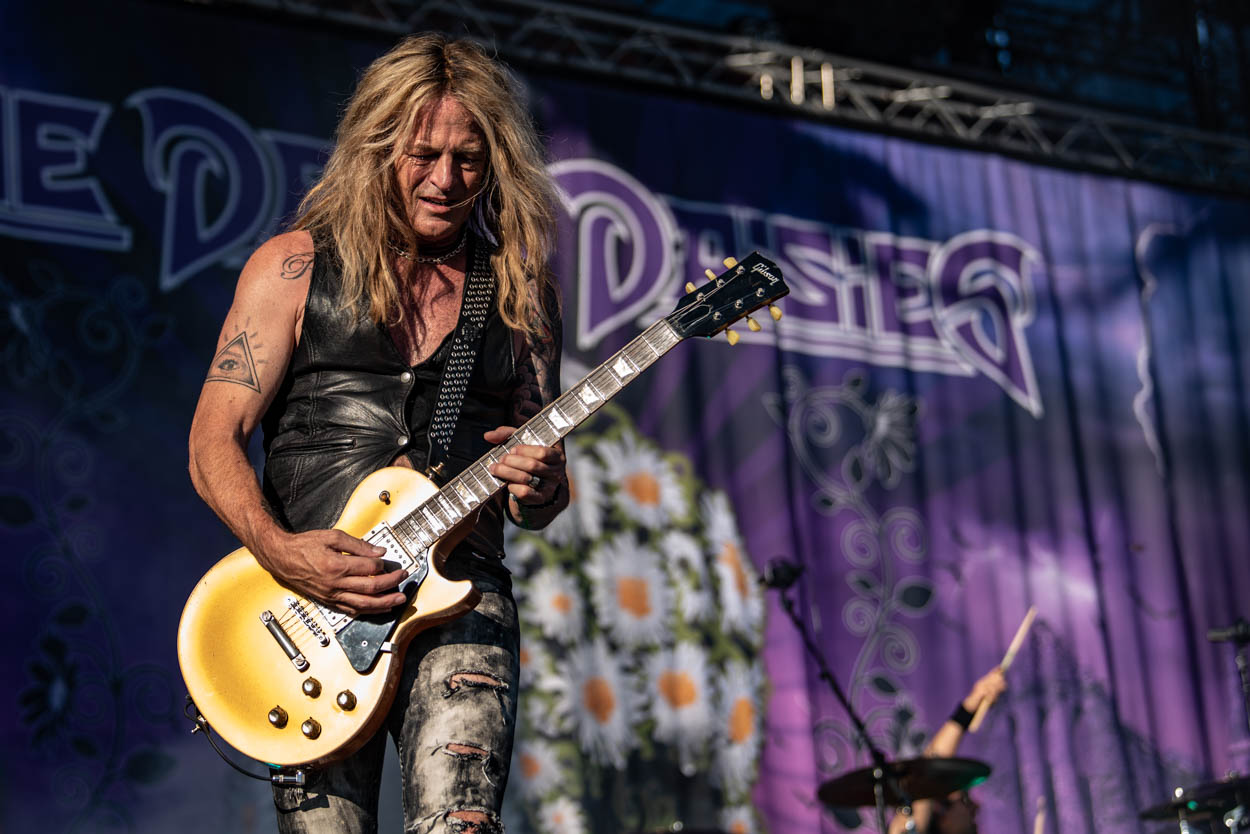 O Dough Aldrich των ''The Dead Daisies'' στη σκηνή του Release Athens 2022