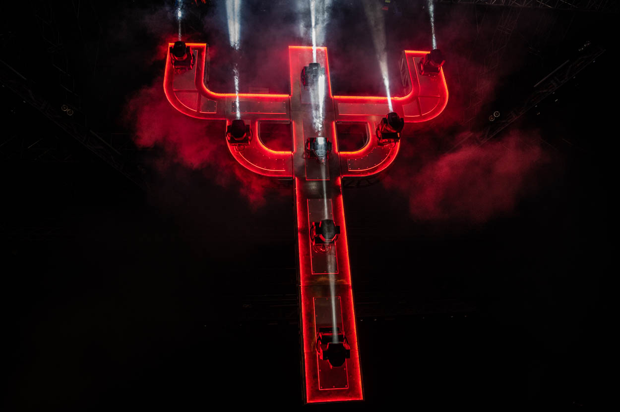 Judas Priest's symbol on stage