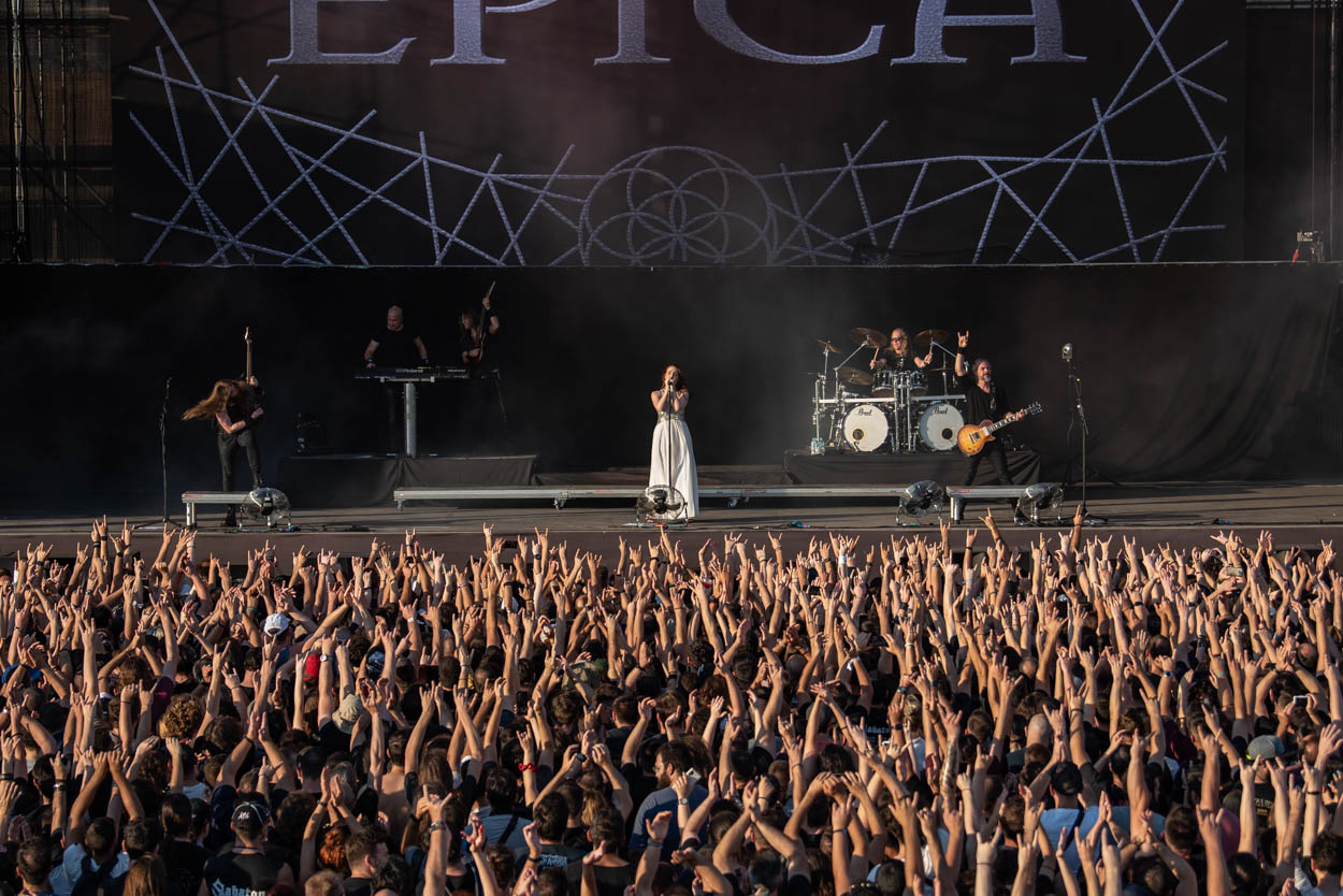 Οι Epica στη σκηνή του Release Athens 2022