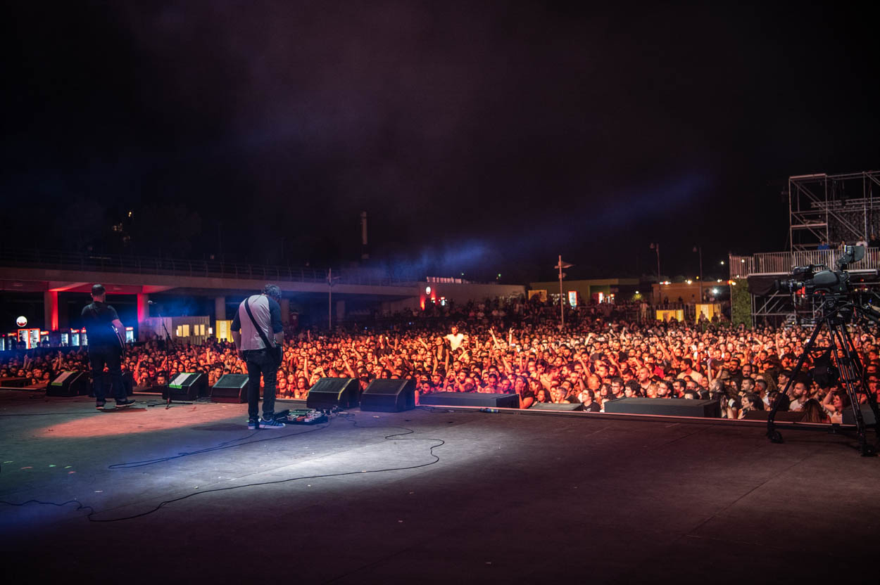 Stage photo of the Clutch