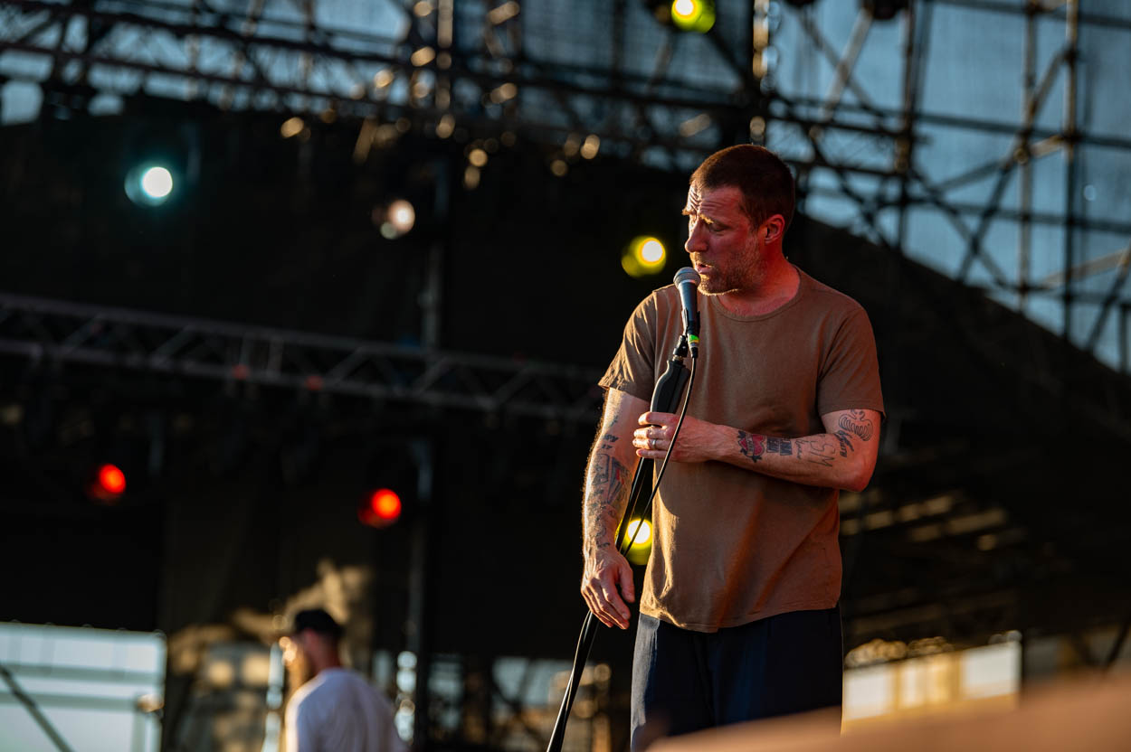 Οι Sleaford Mods στη σκηνή του Release Athens 2022