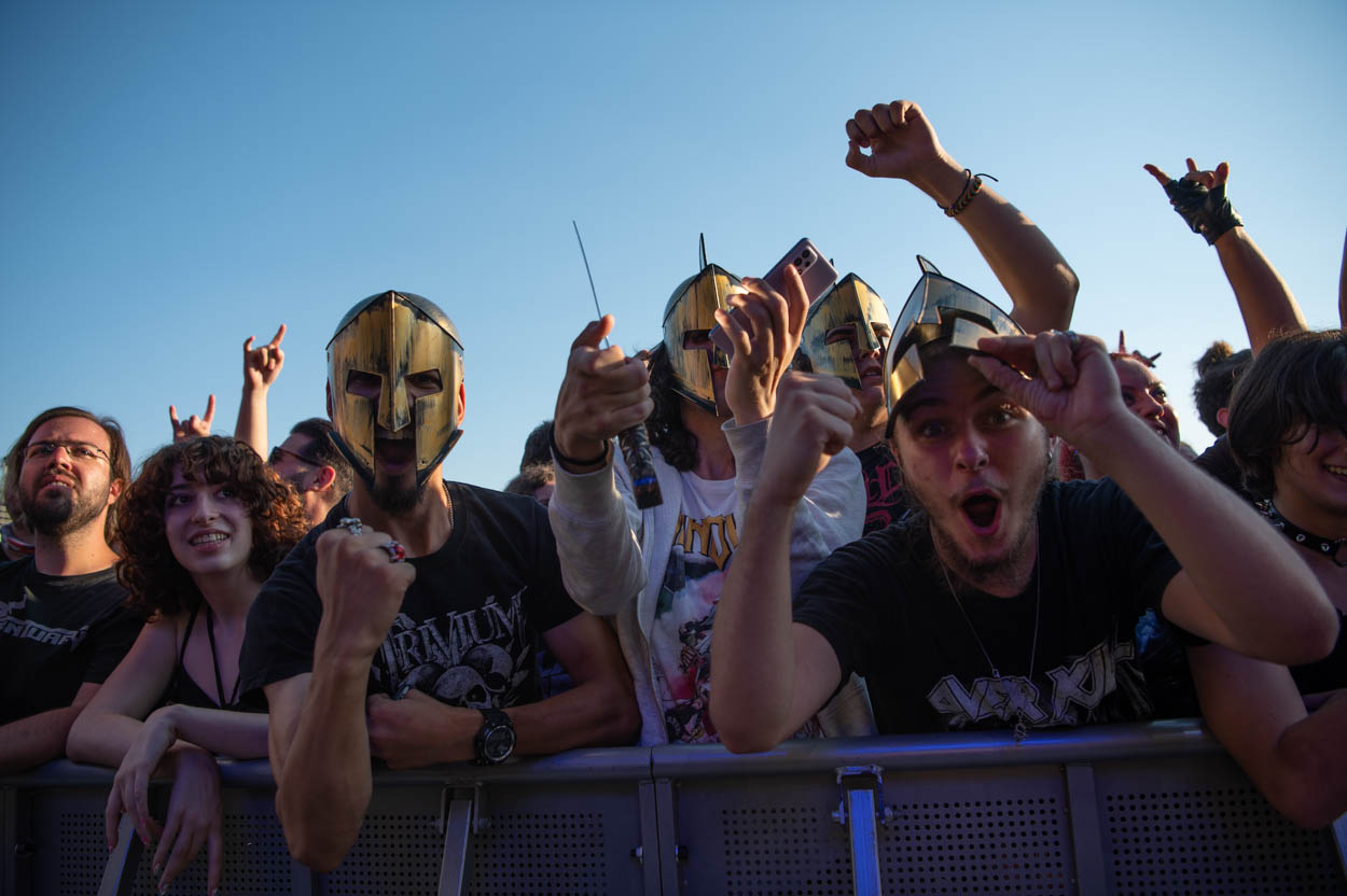 Φωτογραφία  με τους fans των Sabaton