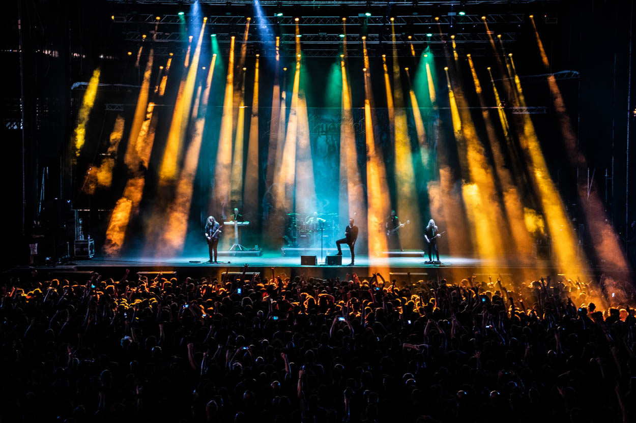 Photo of the stage & the audience at Blind Guardian's show