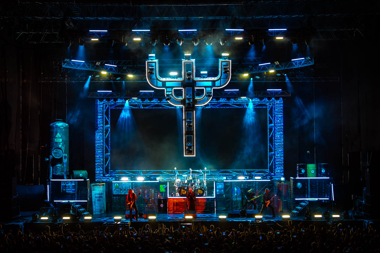 Photo of the stage and the audience at Judas Priest's show